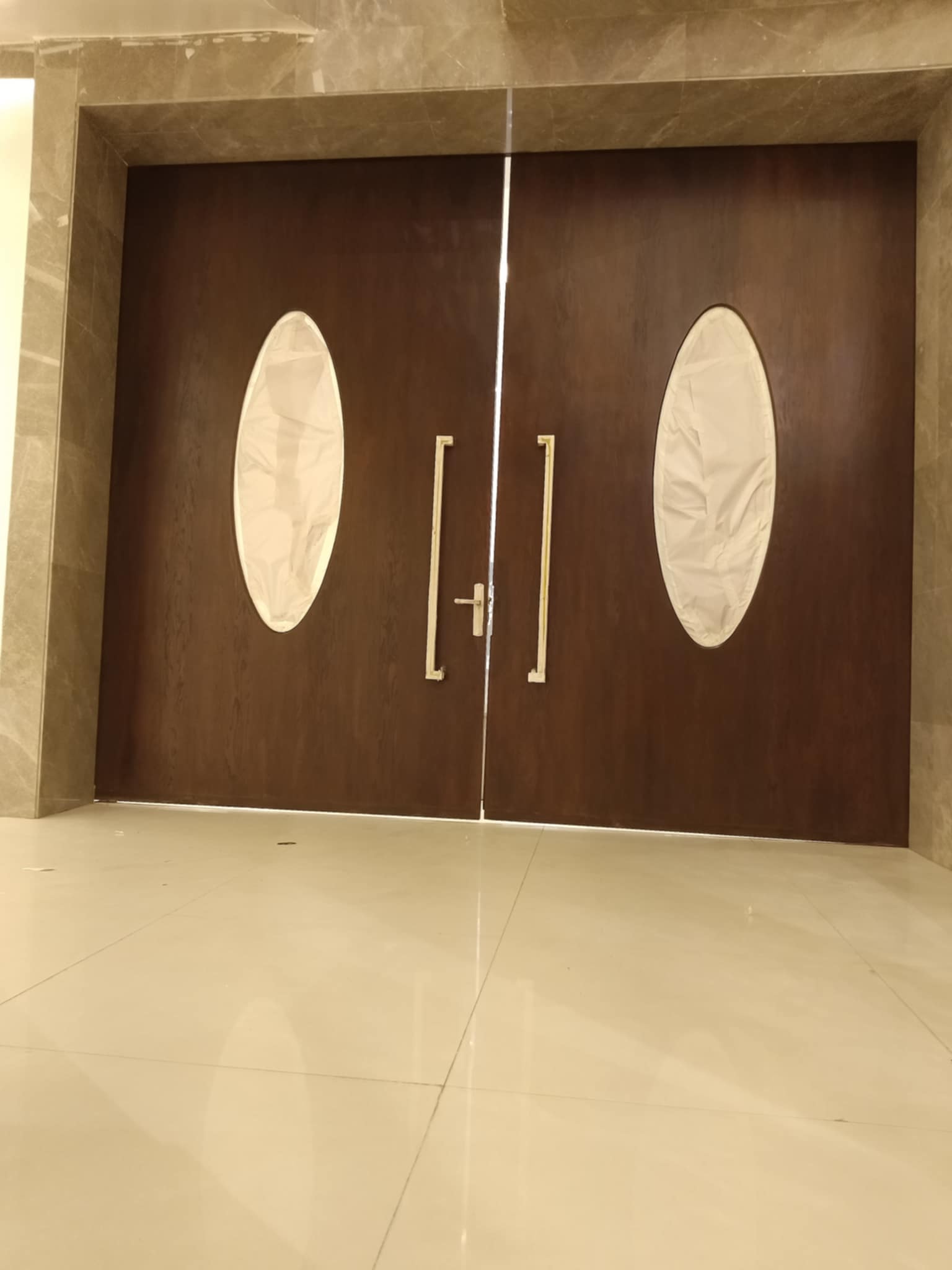 دهان أبواب خشب وحديد – 1